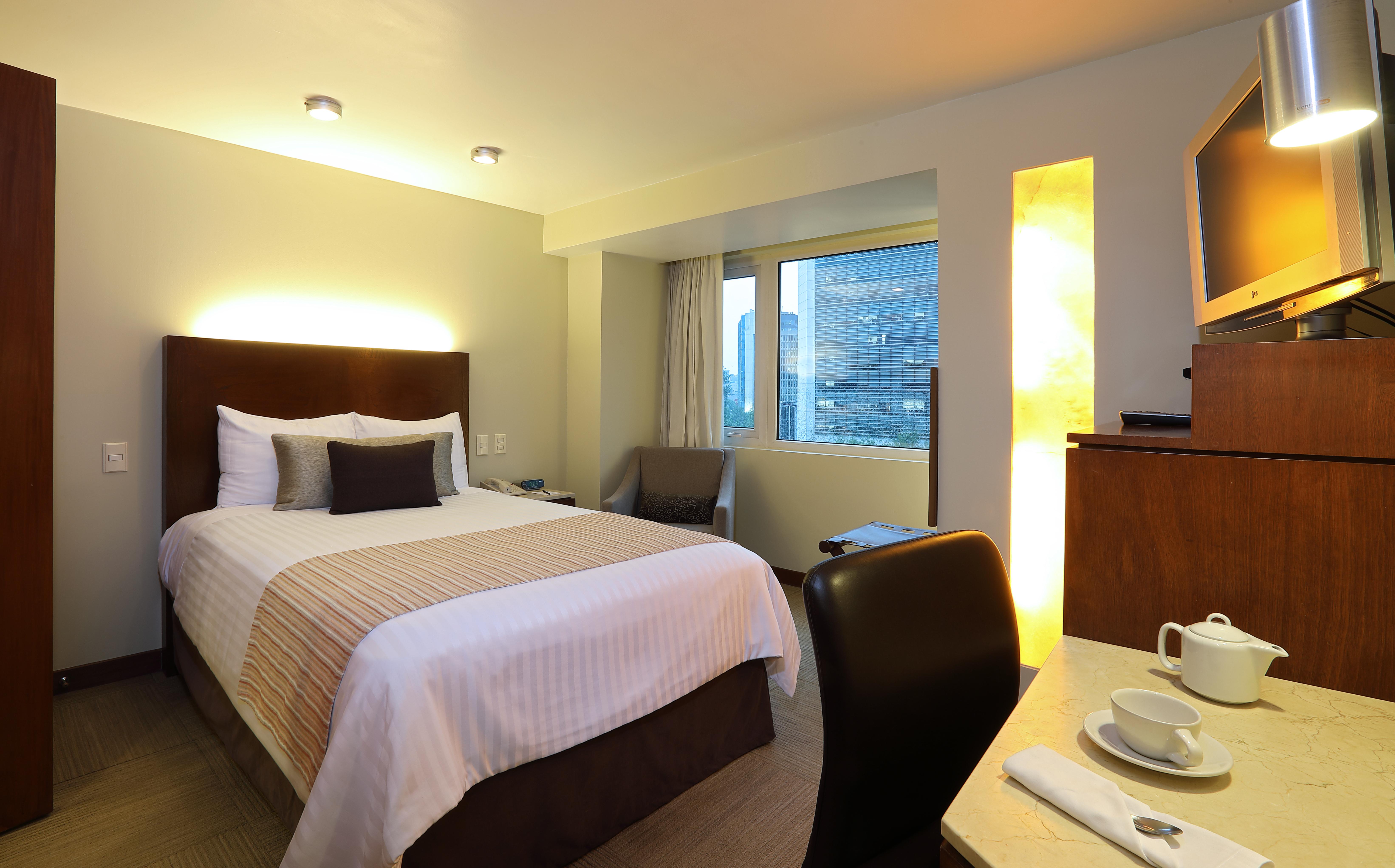 Emporio Reforma Hotel Mexico City Exterior photo A room at the hotel