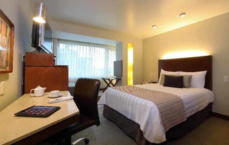 Emporio Reforma Hotel Mexico City Room photo A typical room at the hotel